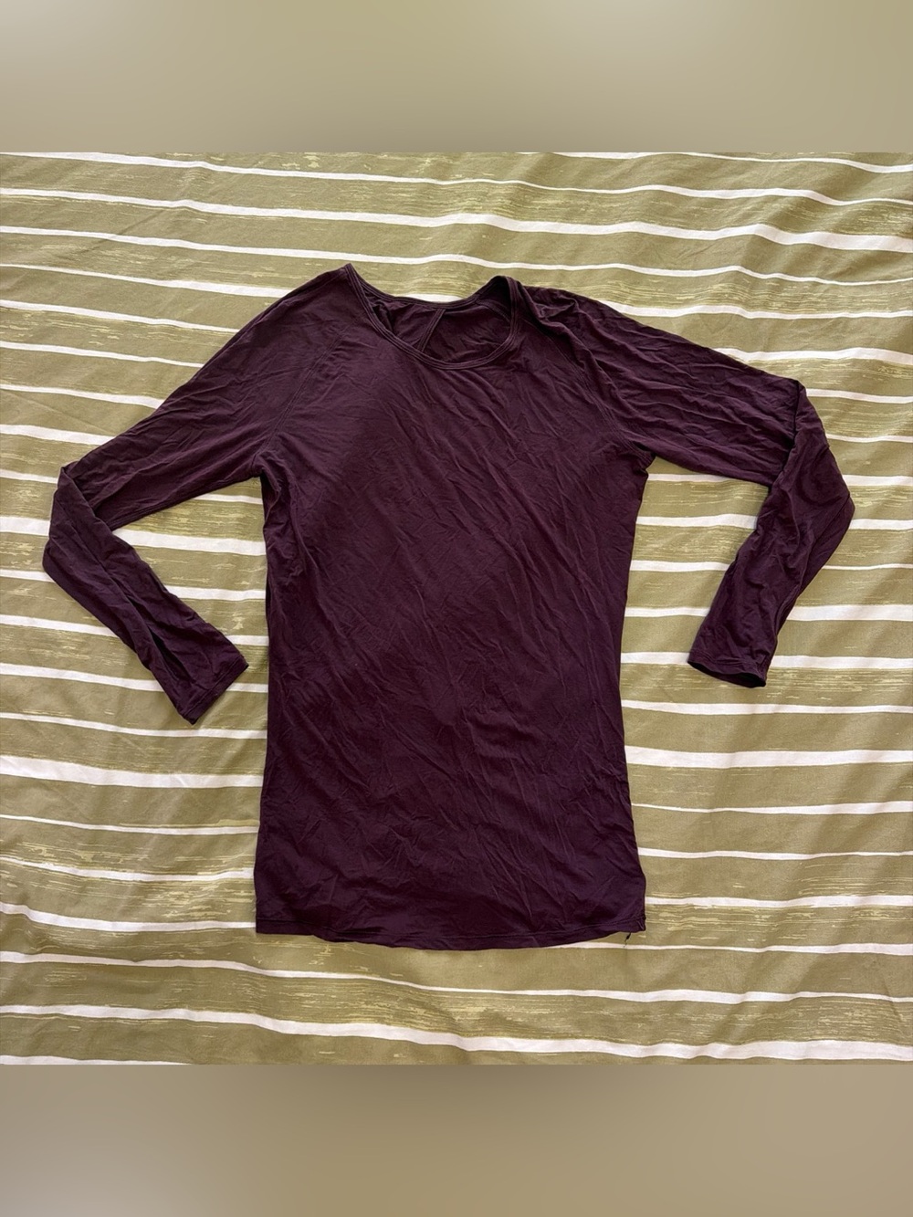 lululemon athletica Long Sleeve Tee in Deep Plum